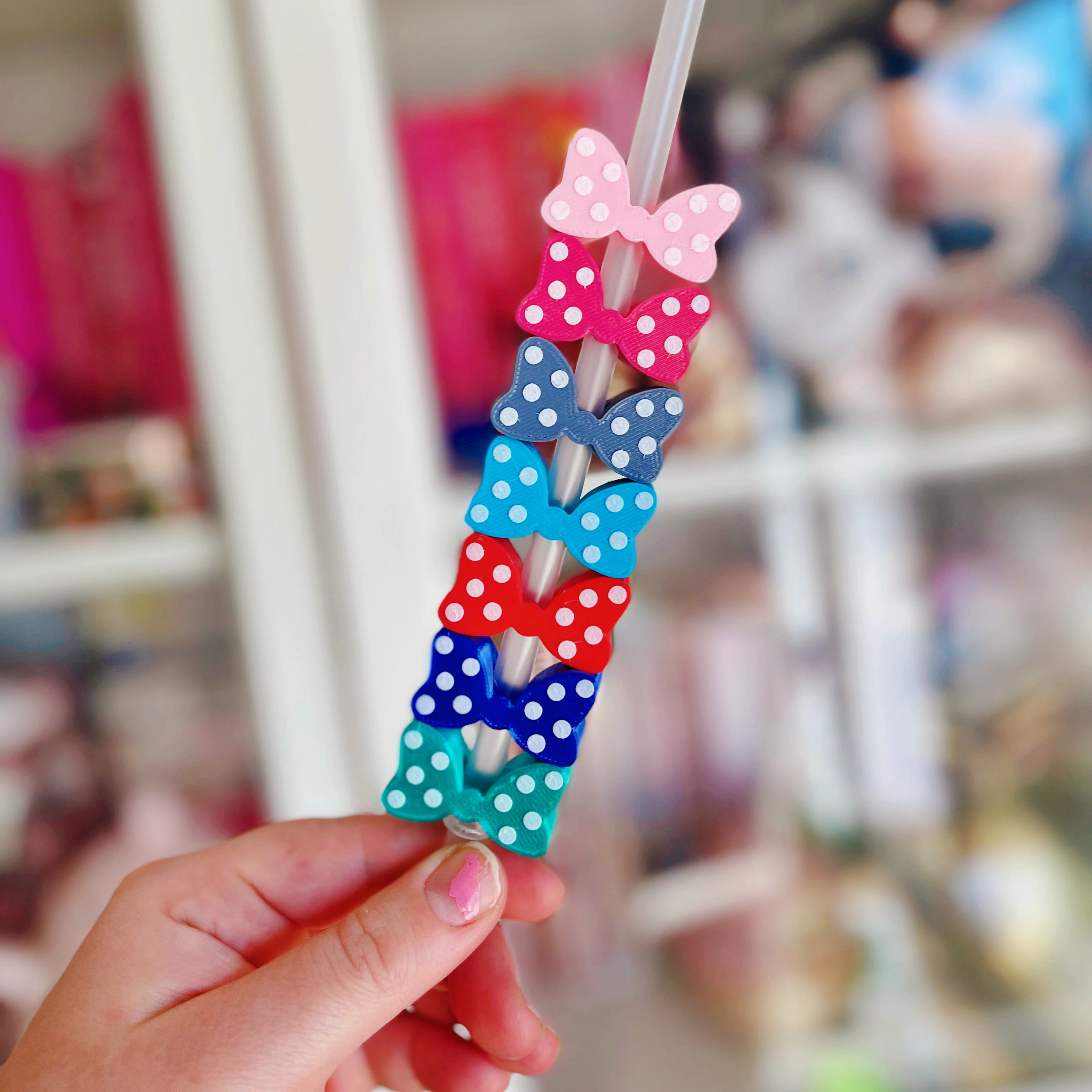 Bow Straw Topper - Image 2